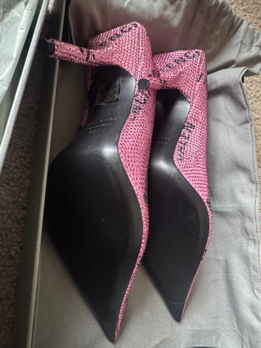 Balenciaga Pink Crystal-Embellished Pointed Toe Stiletto Pumps - Picture 4 of 9